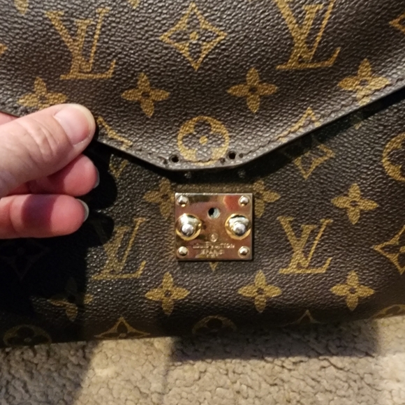 Louis Vuitton Monogram METIS HOBO bag - Picture 3 of 11